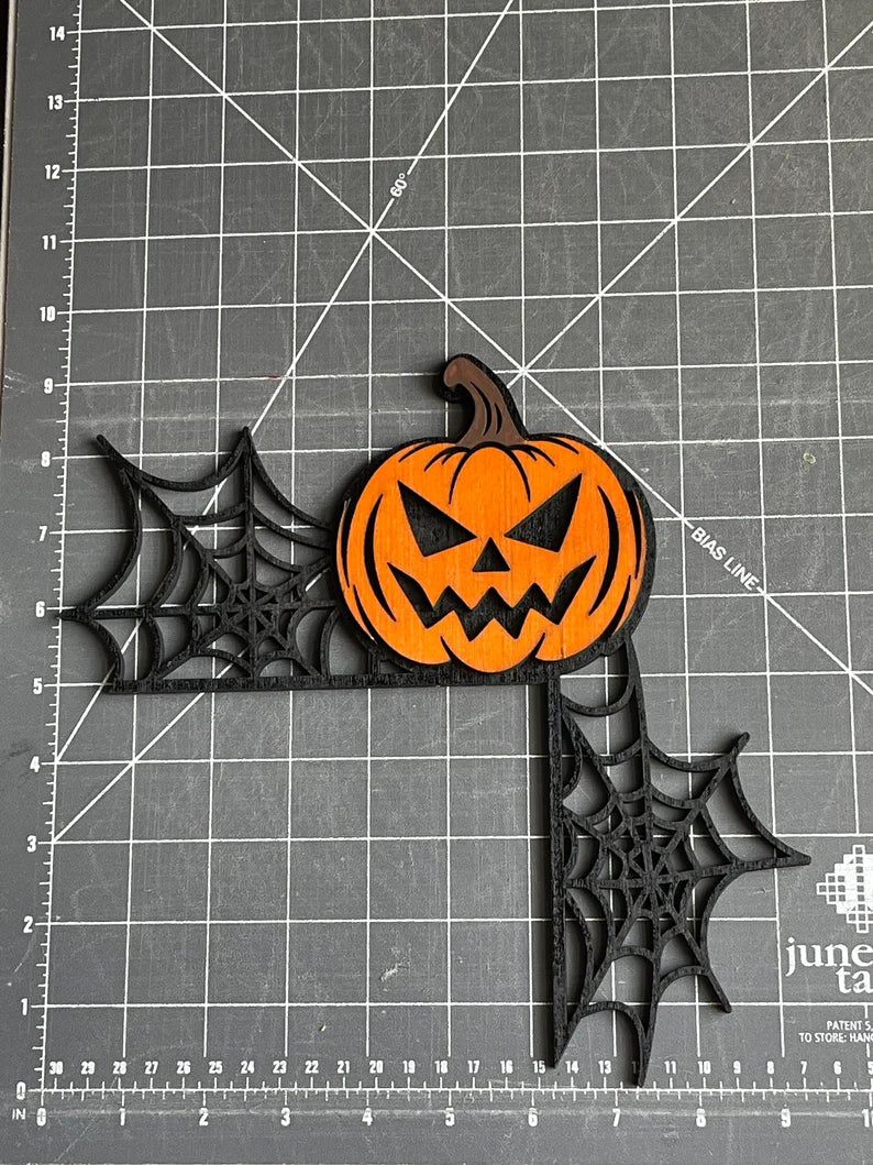 Halloween Door Corner Sign - Door Corner Decor - Halloween Decorating - Halloween Signs - Spider Web Decor - Halloween Color - Pumpkin - Family Watchs