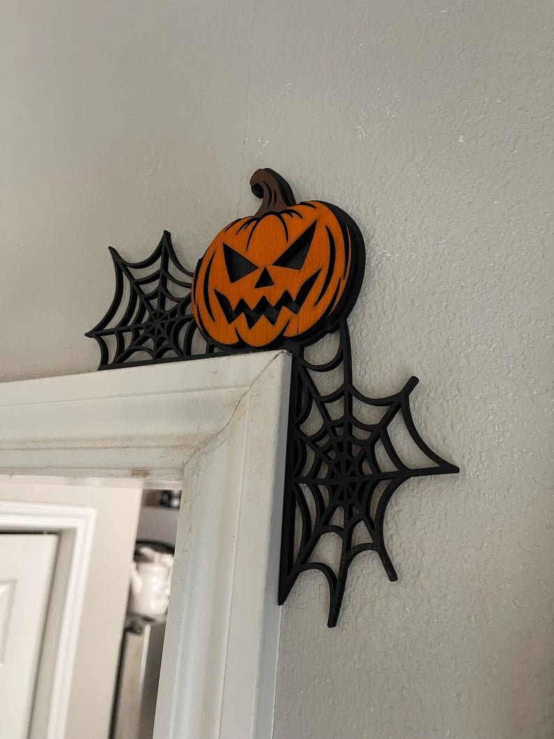 Halloween Door Corner Sign - Door Corner Decor - Halloween Decorating - Halloween Signs - Spider Web Decor - Halloween Color - Pumpkin - Family Watchs