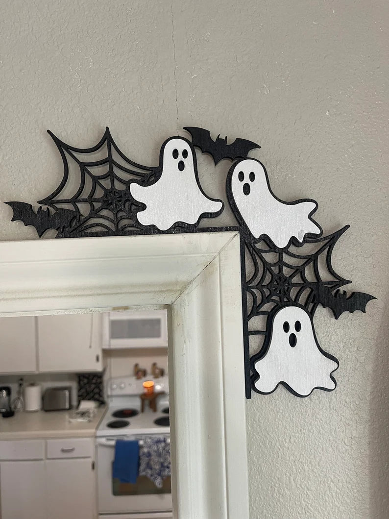 Halloween Door Corner Sign - Door Corner Decor - Halloween Decorating - Halloween Signs - Spider Web Decor - Halloween Color - Three ghosts - Family Watchs
